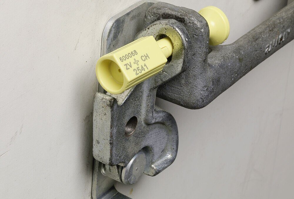 ISO 17712 Compliant Bolt Seals NZ: The 2026 Guide to Freight Security